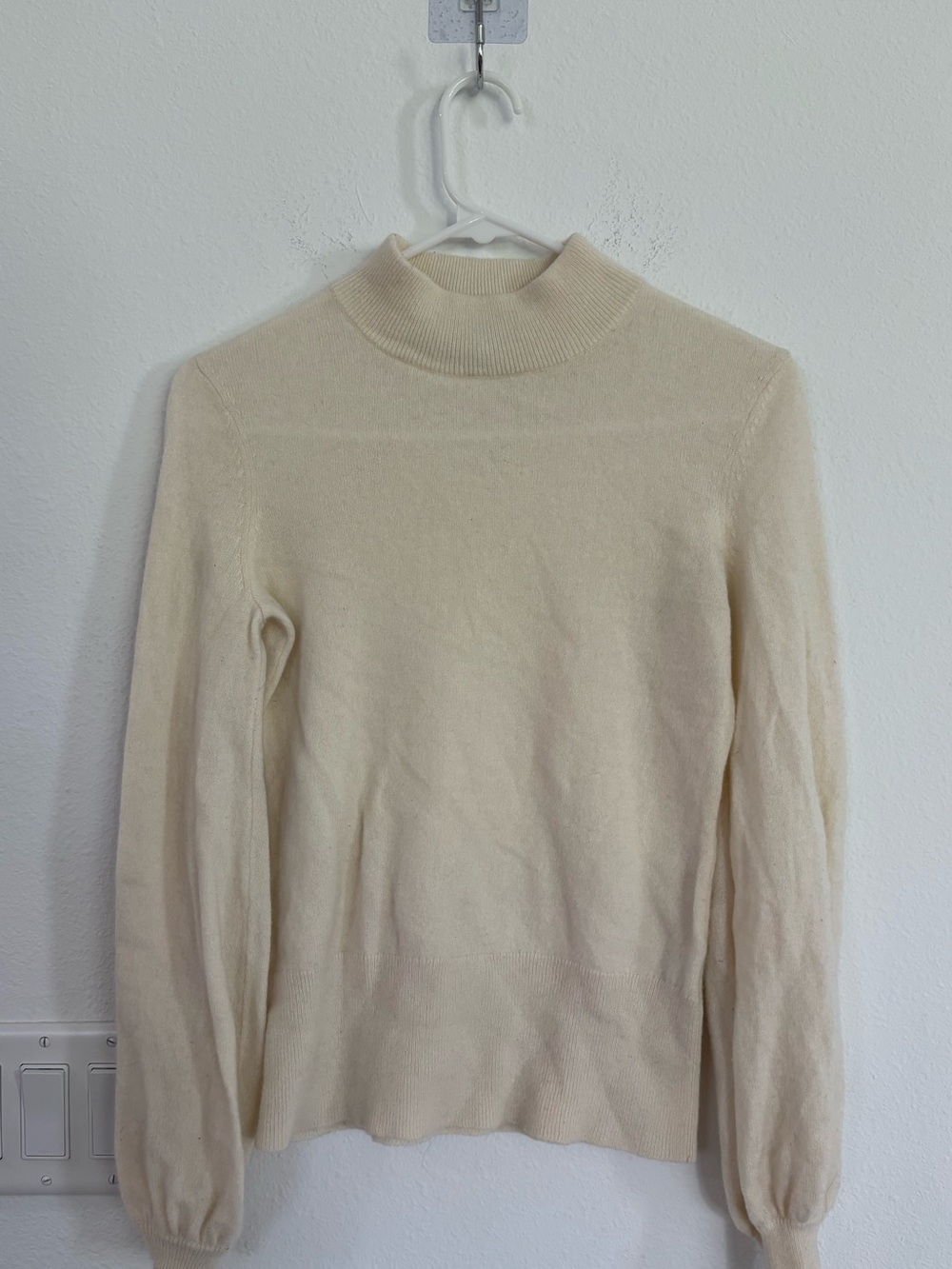 ANTONIO MELANI Cream Mock-Neck Sweater